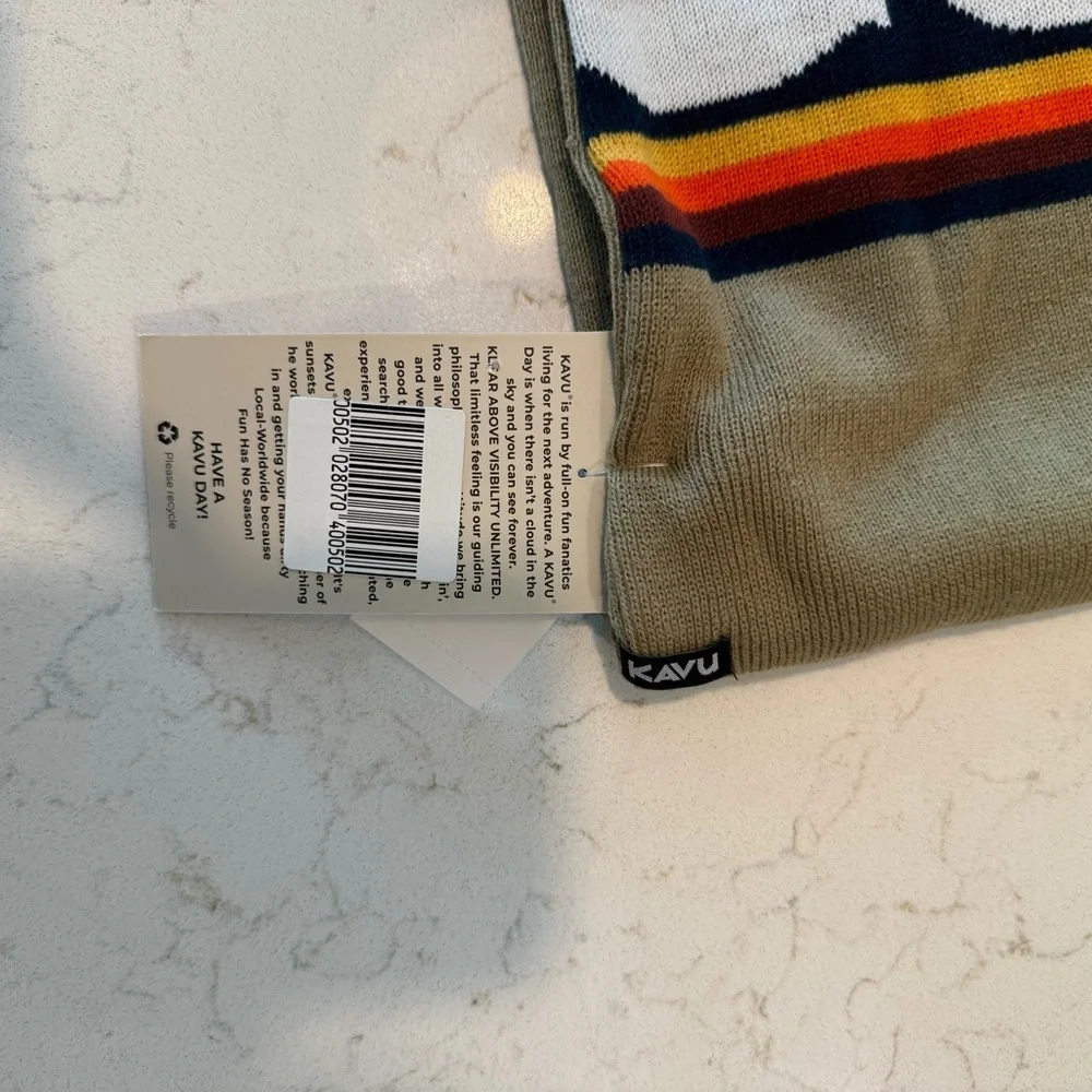 KAVU Bear print Arlo infinity wrap scarf one size. NWT Outdoor‎ Camping Gorp